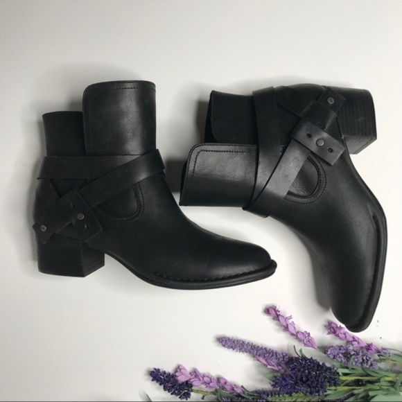 UGG Shoes - UGG- Elora Ankle Boots leather Black